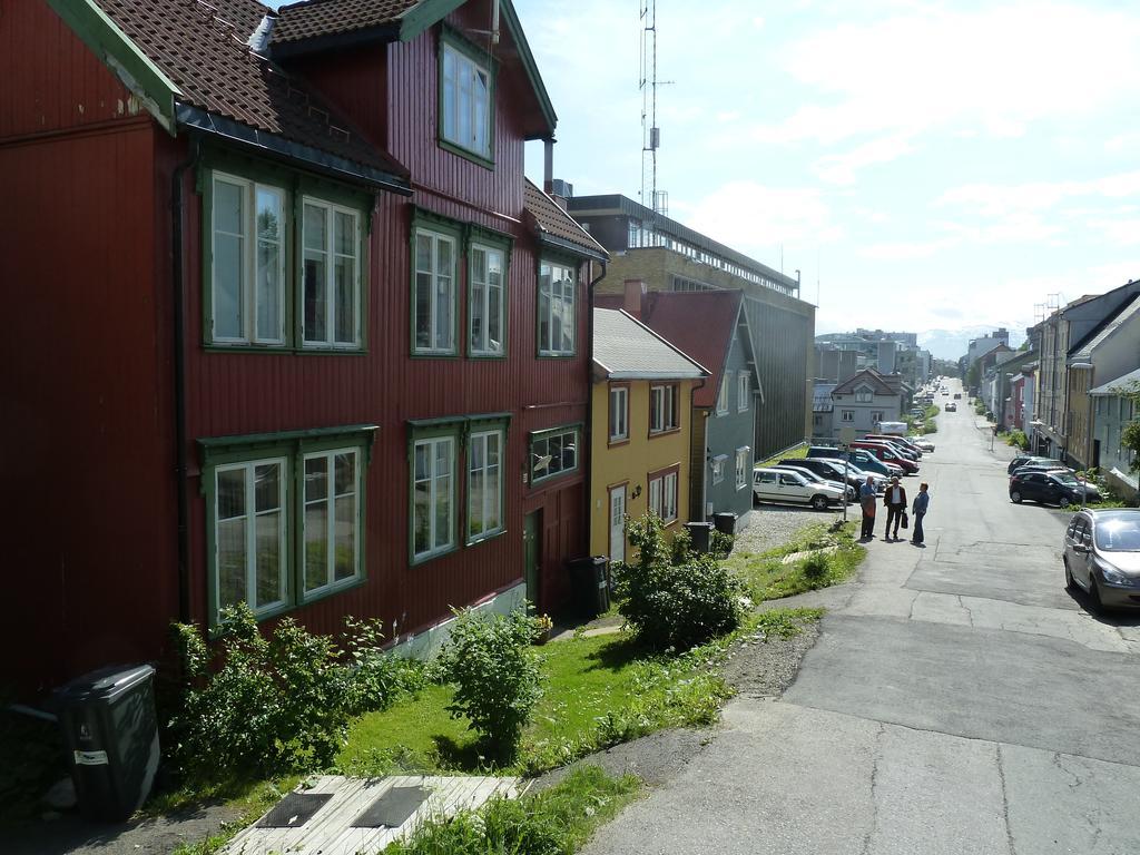 Red Old House Tromso Apartment Pokoj fotografie